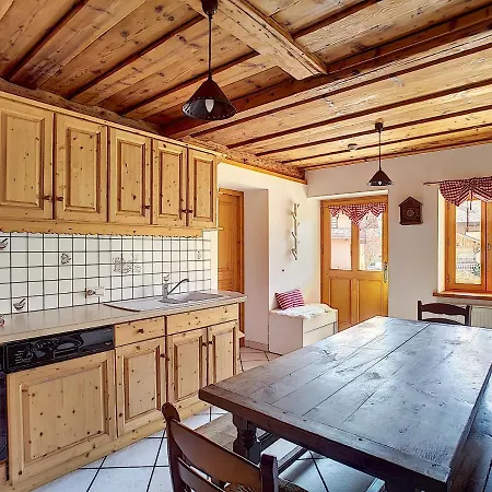 Chalet Nahanni